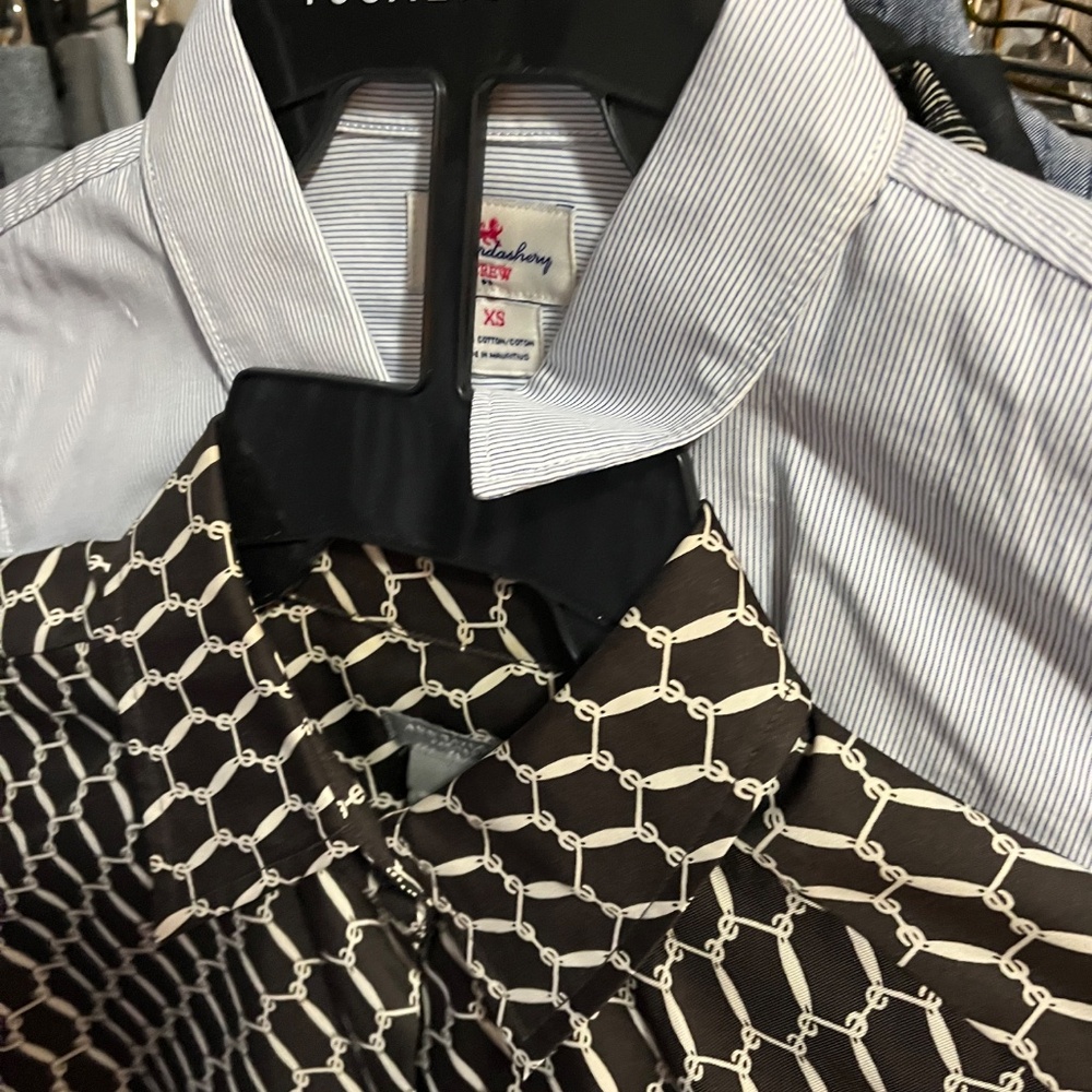 Ten Size small button downs - Picture 4 of 8